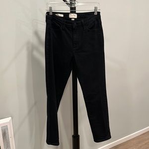 Universal Thread womens black denim straight leg jeans (2/26R)